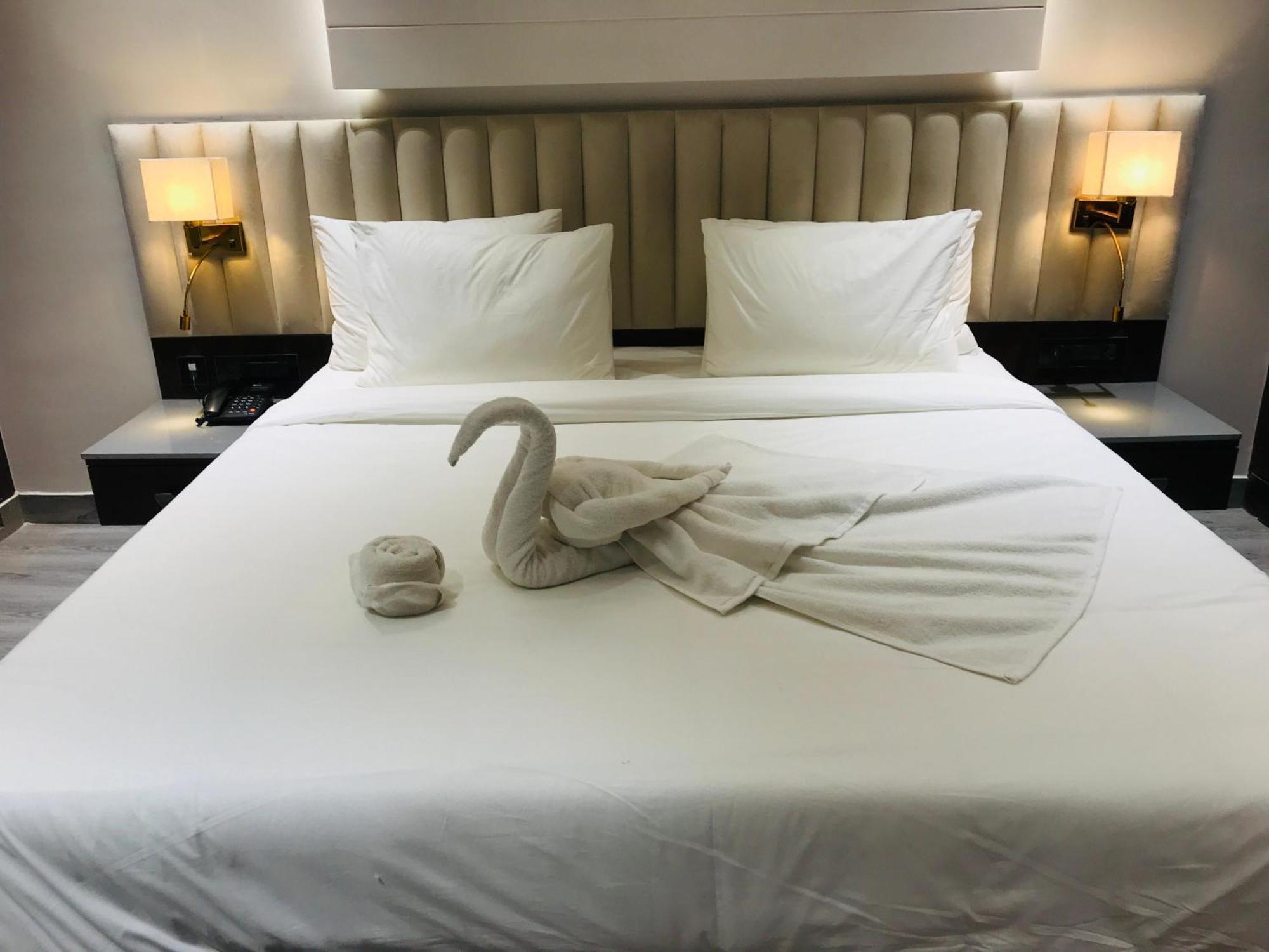 Hotel Midas Inn Mathura Ngoại thất bức ảnh