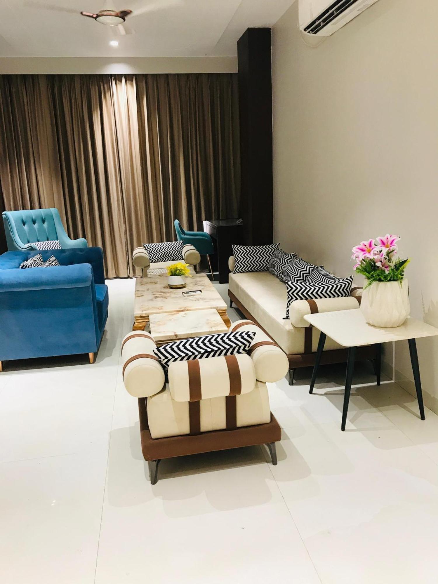 Hotel Midas Inn Mathura Ngoại thất bức ảnh