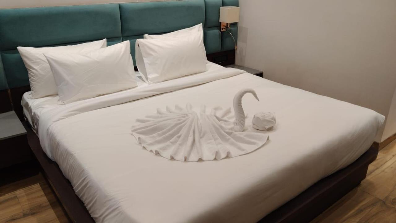 Hotel Midas Inn Mathura Ngoại thất bức ảnh