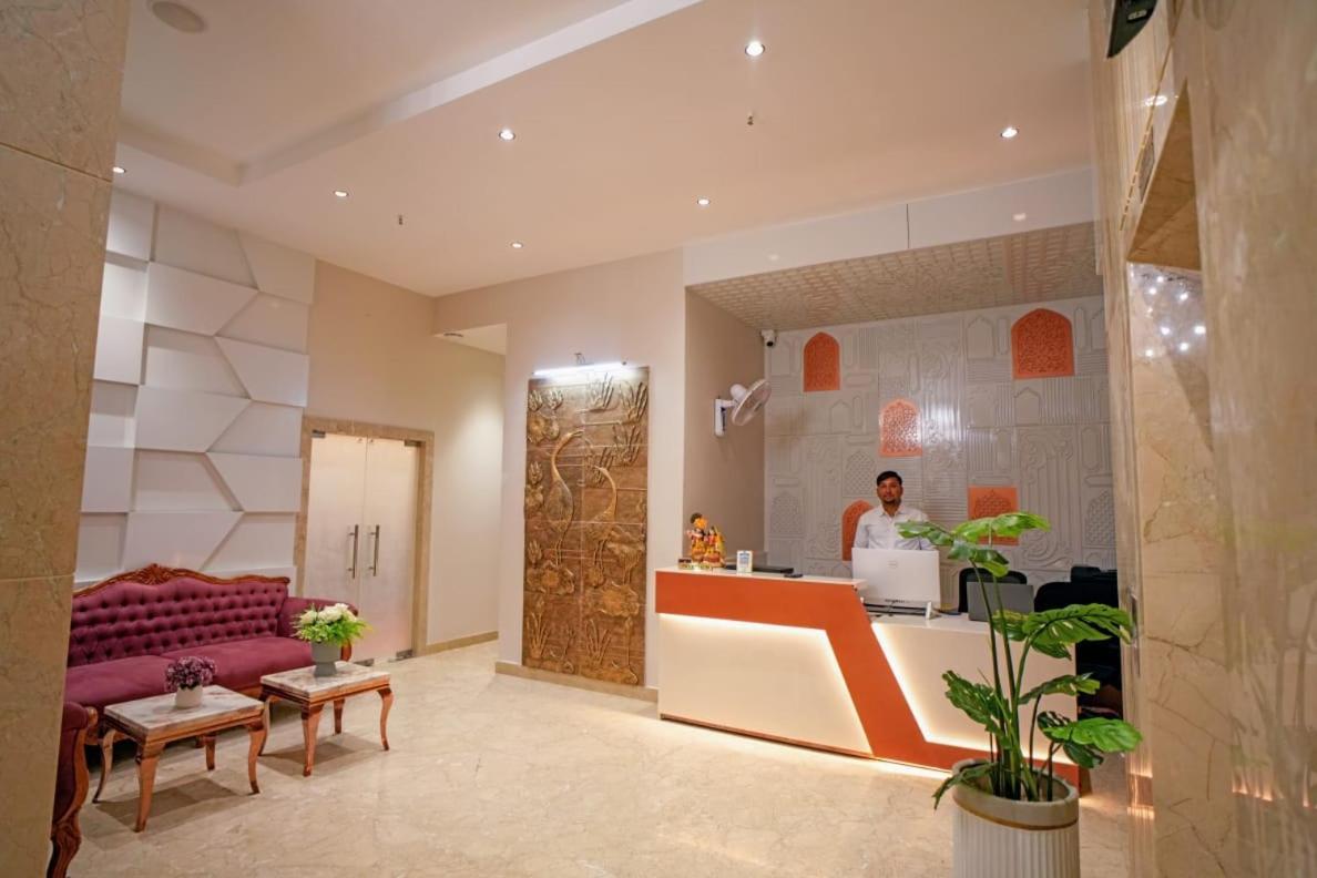 Hotel Midas Inn Mathura Ngoại thất bức ảnh