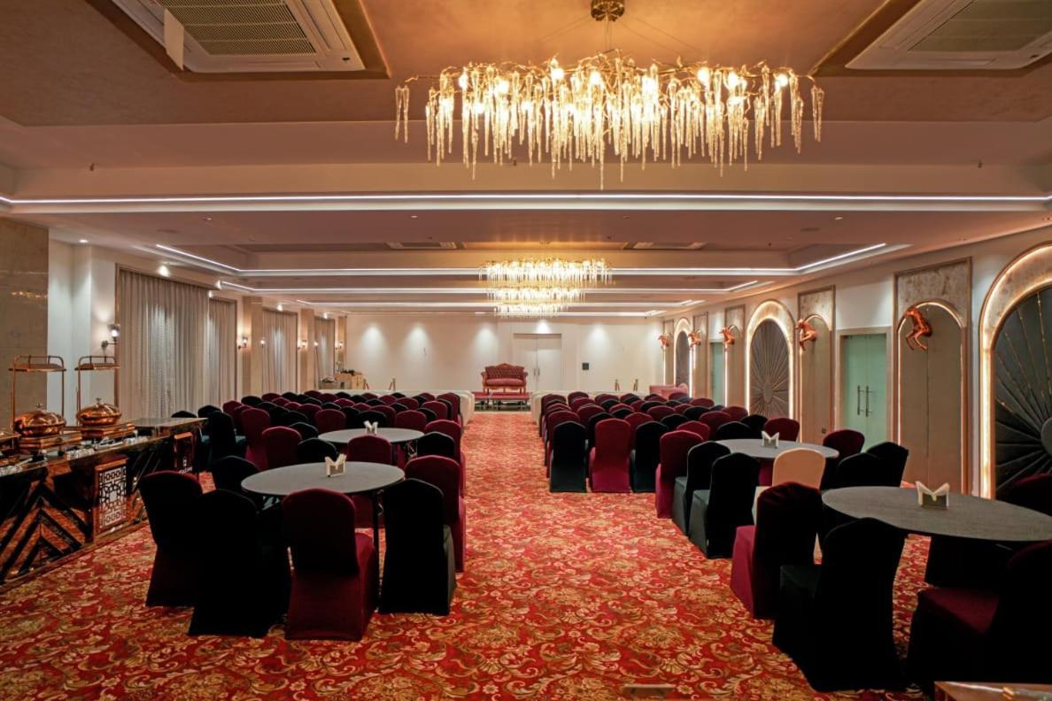 Hotel Midas Inn Mathura Ngoại thất bức ảnh